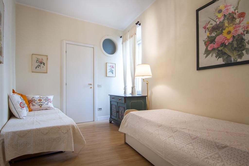 Lake Charming Apartment Черноббио Экстерьер фото